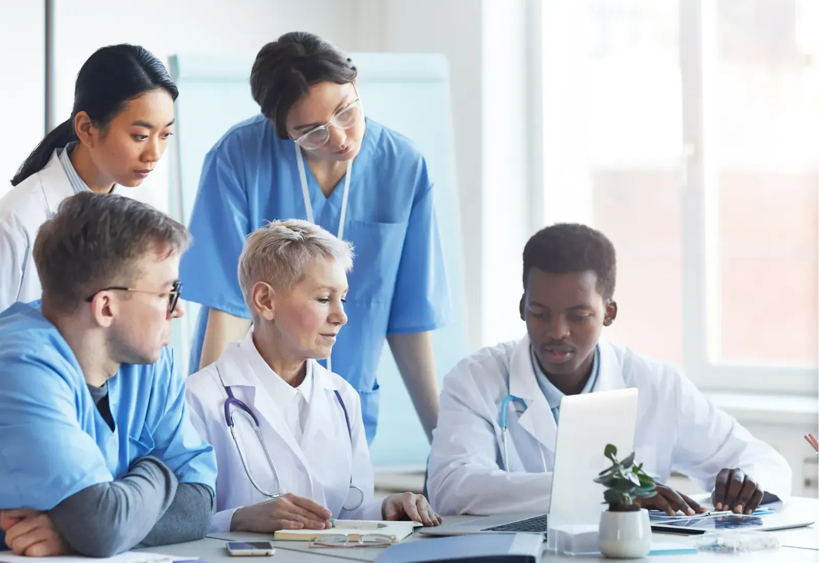 Doctors team discussion